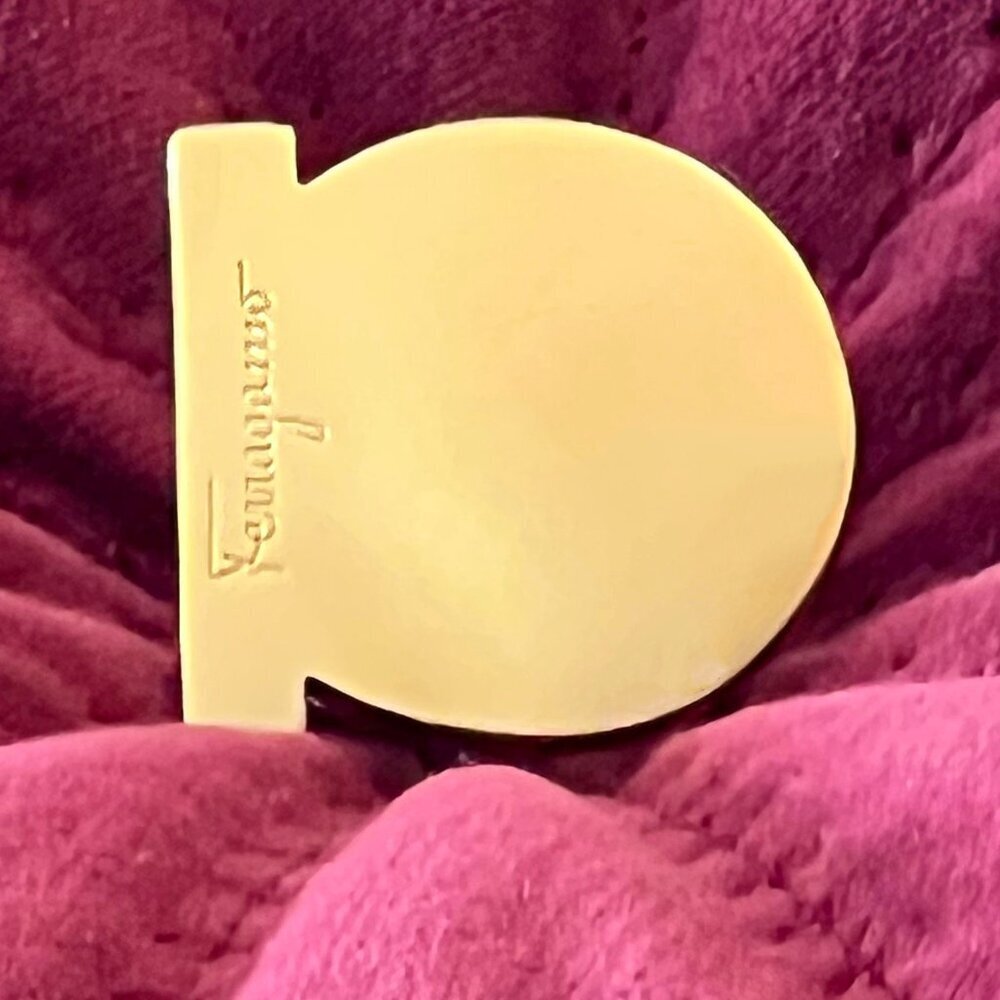 Salvatore Ferragamo Chunky Gancini Gold Scarf Ring MINT